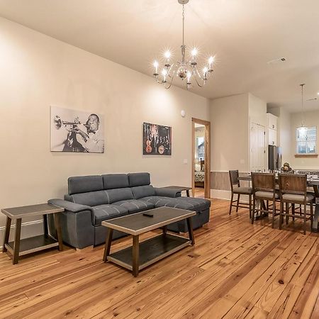 3Br Cottage By Hosteeva Close To St Charles W Pool 뉴올리언스 외부 사진